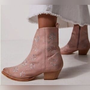 Free People Bowers Suede Embroiderd Boot, Perfect Pink, Sz 37.5 (7-7.5 US)